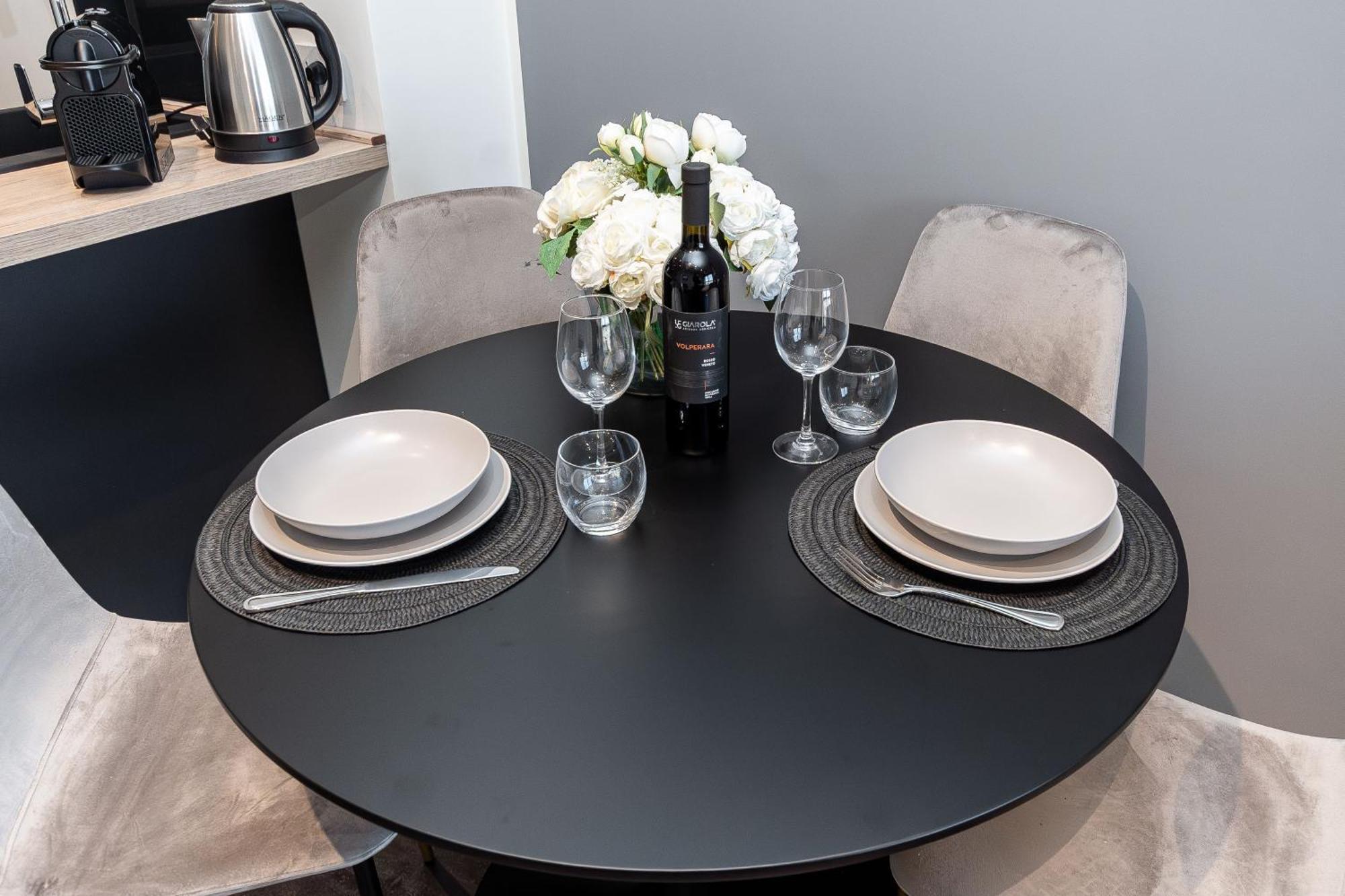 Free Parking In Luxury Suite With City View - Steps To Brignole Train Station Генуа Екстериор снимка
